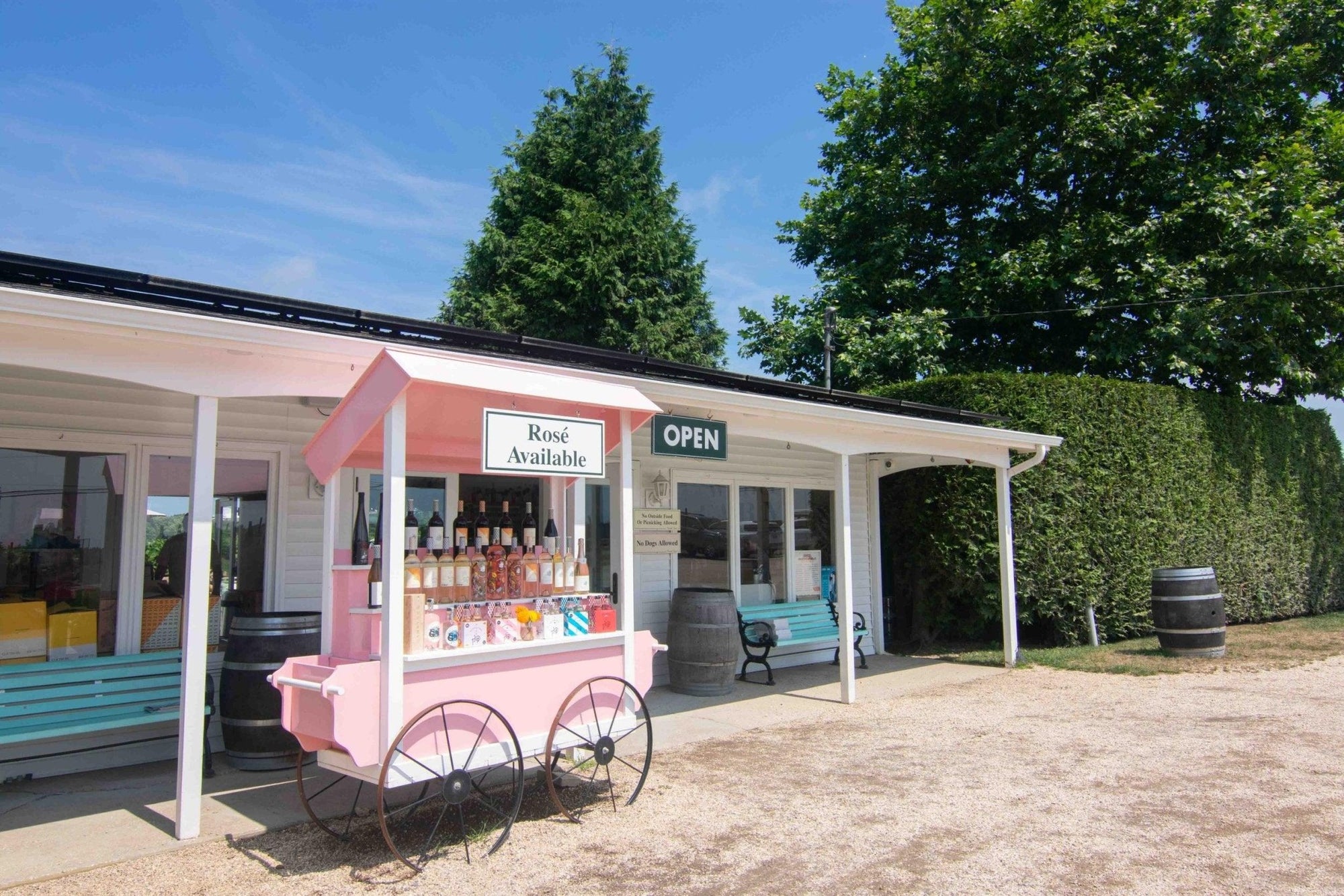 Wölffer Estate Brings Vintage Quality to Non-alcoholic Rosé - The Zero Proof