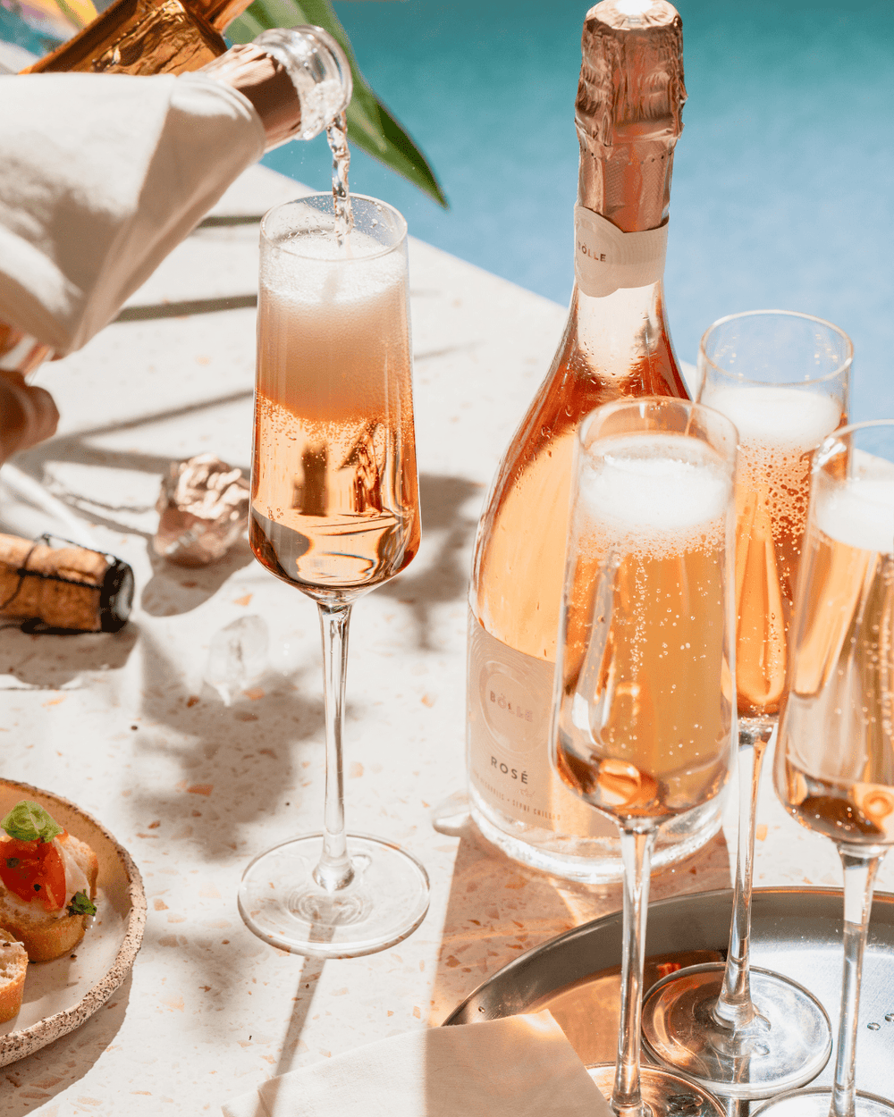 Non-Alcoholic Champagnes for Summer: Poolside Perfection in Every Sip - The Zero Proof