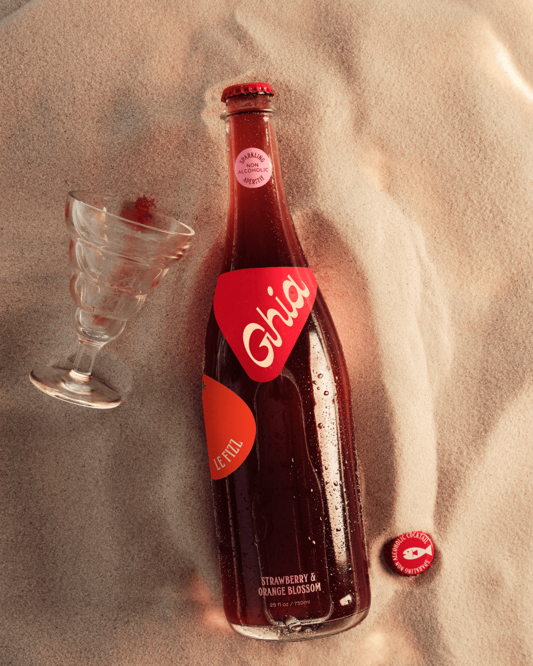 Ghia - Le Fizz Strawberry Orange Blossom (750ml) - The Zero Proof