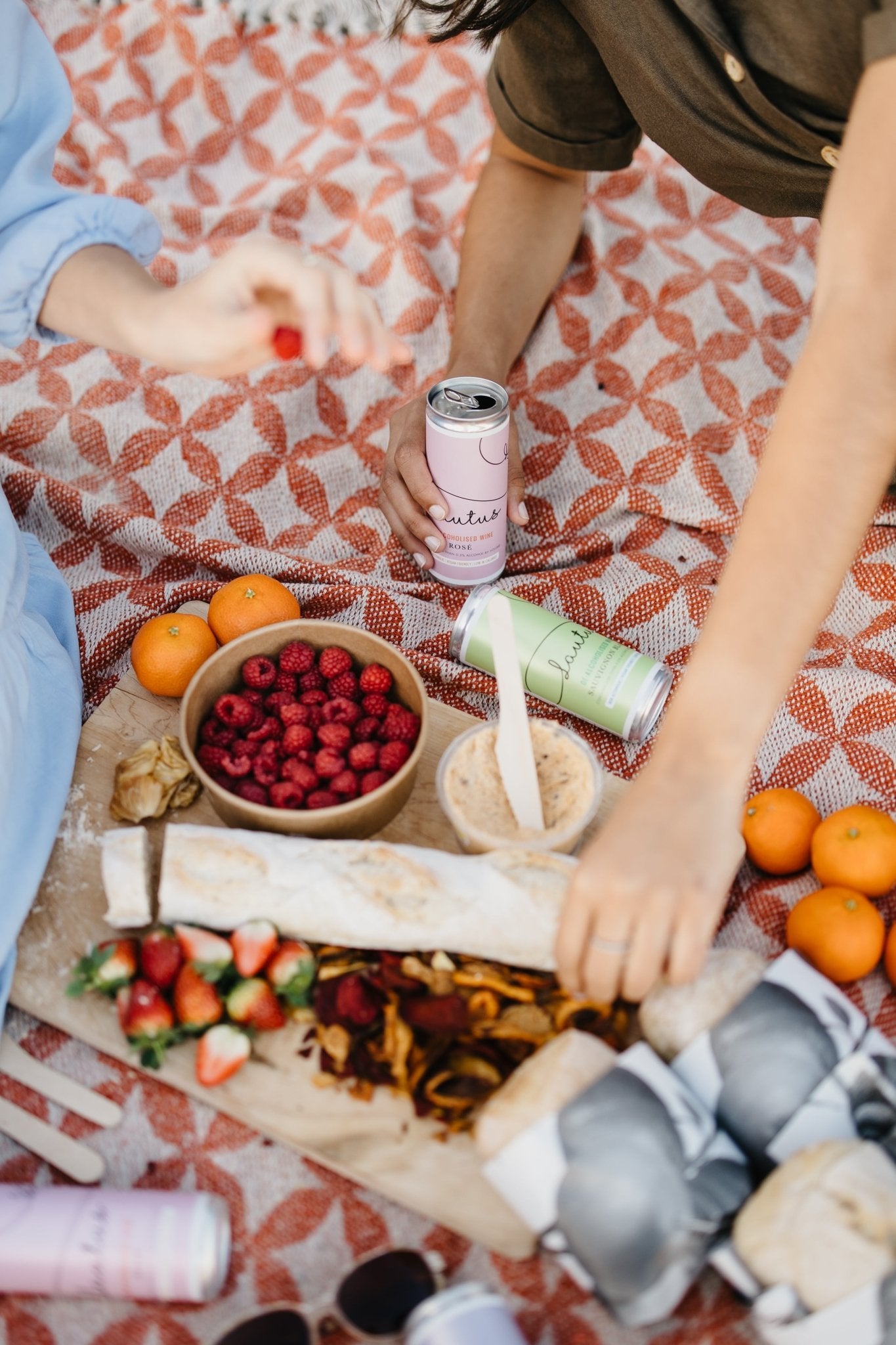 Lautus - Canned Non - Alcoholic Wine - Mixed 4 - Pack - The Zero Proof