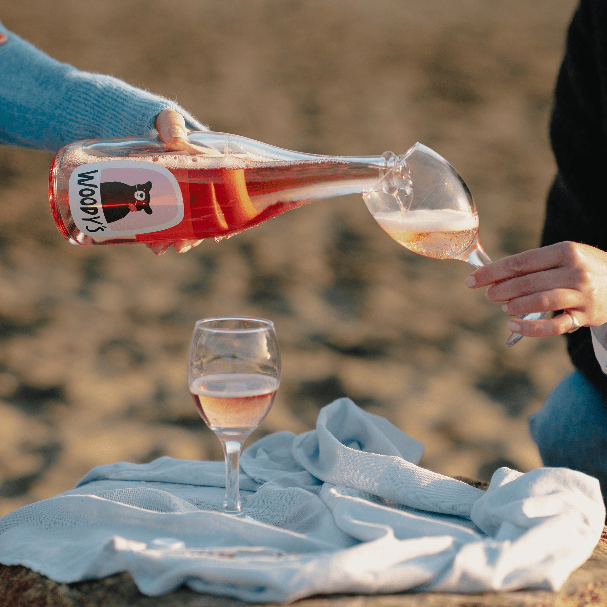 Woody's Non - Alcoholic Sparkling Rosé - The Zero Proof